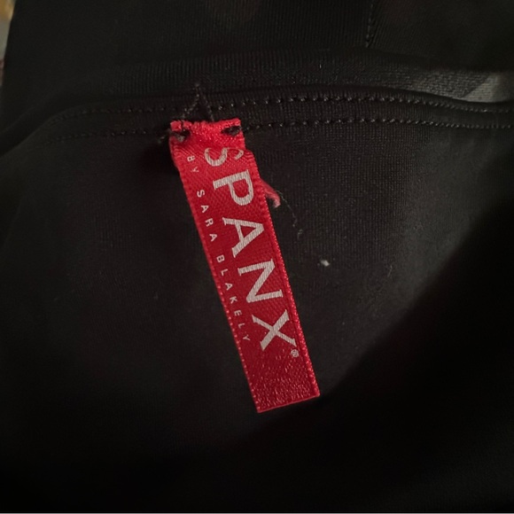 Spanx Camo Coated Faux Leather Look Leggings Womens Size XL - Picture 6 of 6